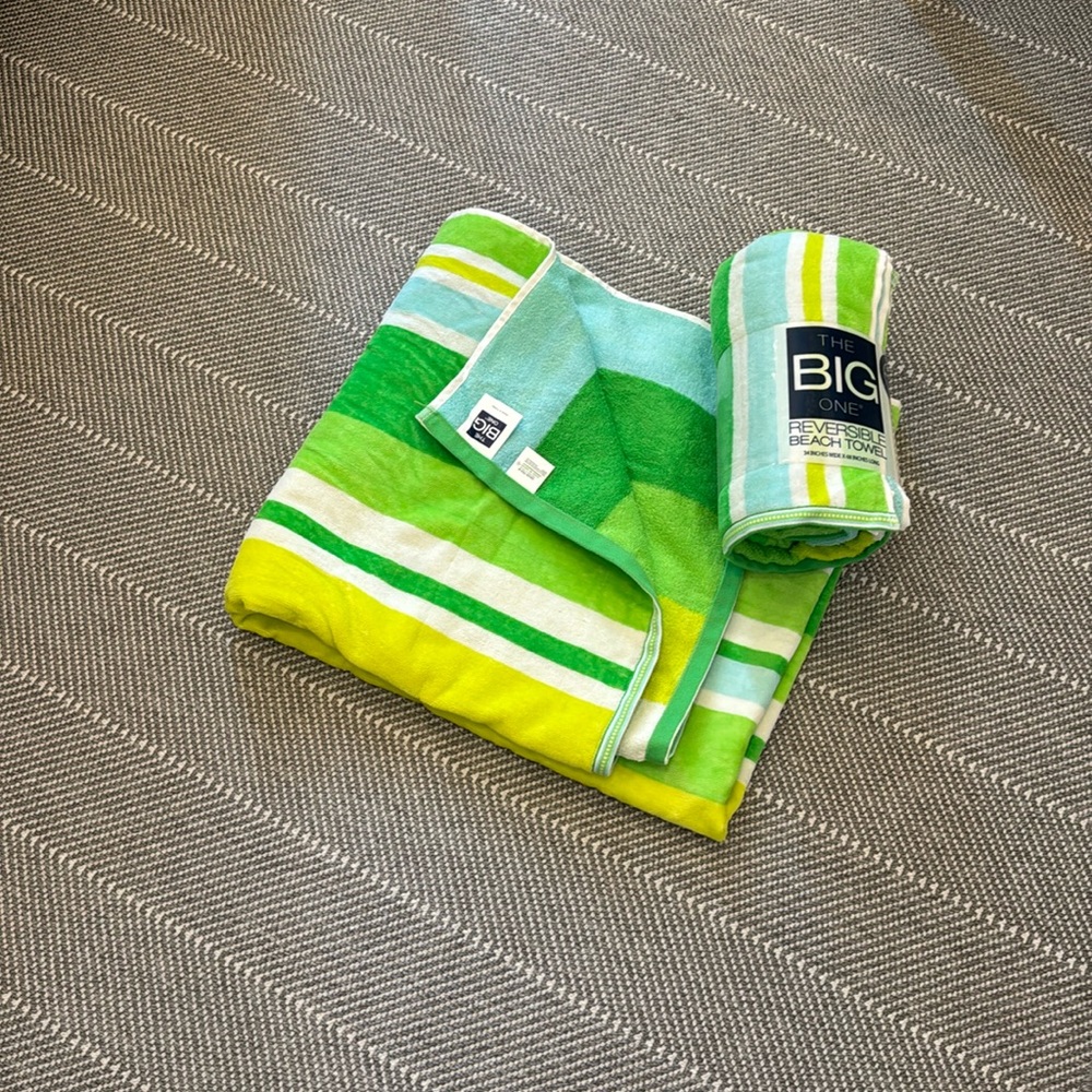 NWT The Big One Green and Yellow Striped Reversible Beach Towels